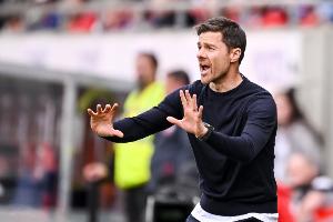 每体：阿隆索并不希望在世俱杯前接手球队，他想从季前赛开始执教