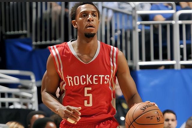 开云体育下载-效力球队数量居NBA之冠 伊斯-史密斯现在在干什么？